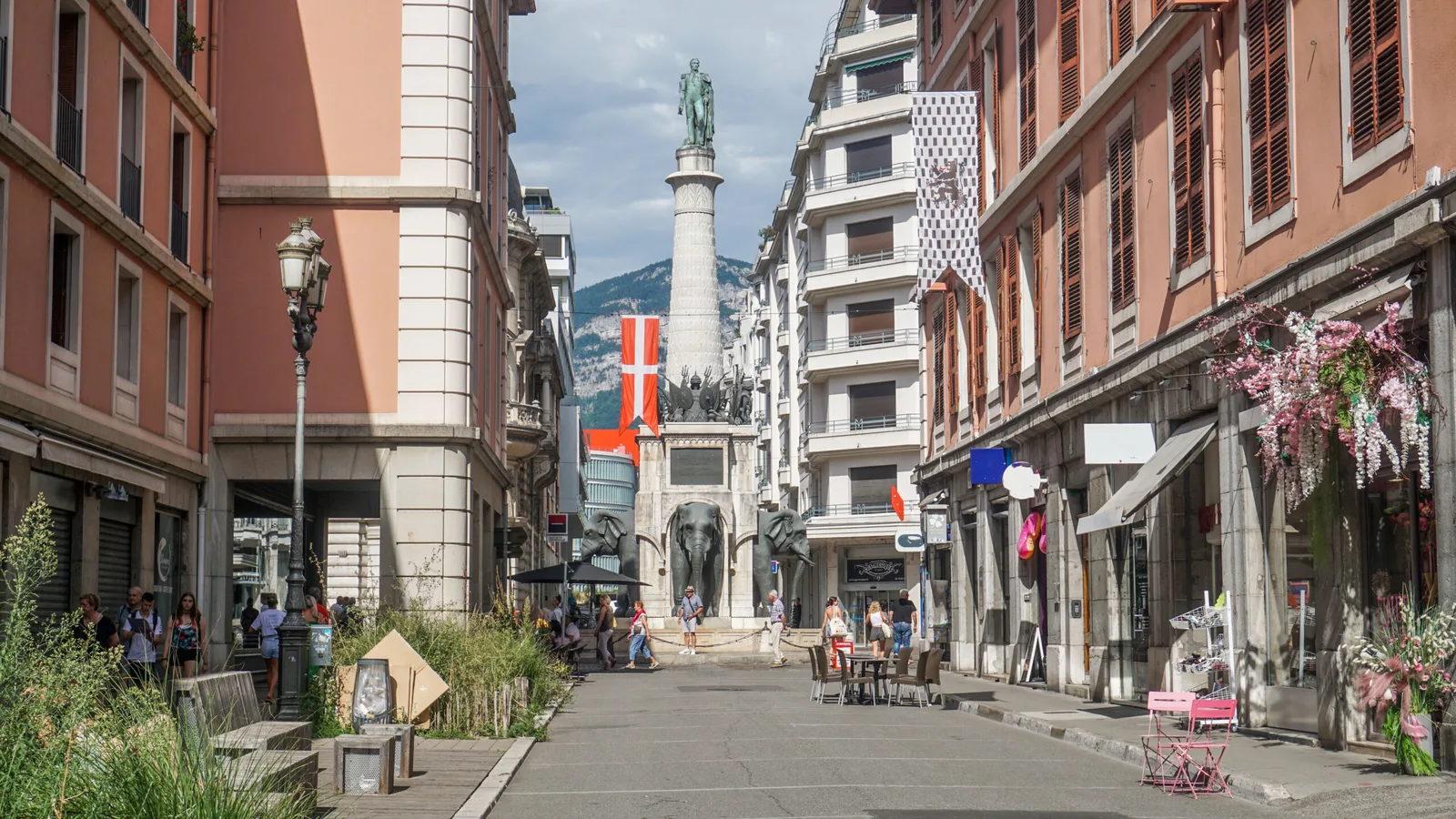 panorama to the famous elephant fountain in the city chambéry, france.